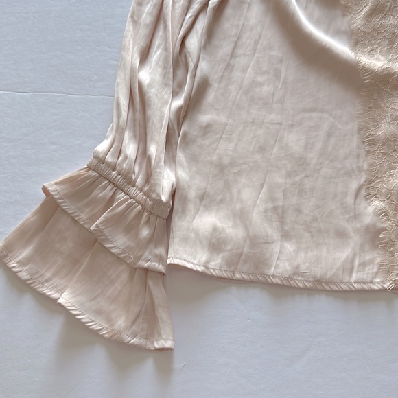 PAIGE || Lyrica Lace Appliqué Satin Top. Sz. S - Picture 9 of 16